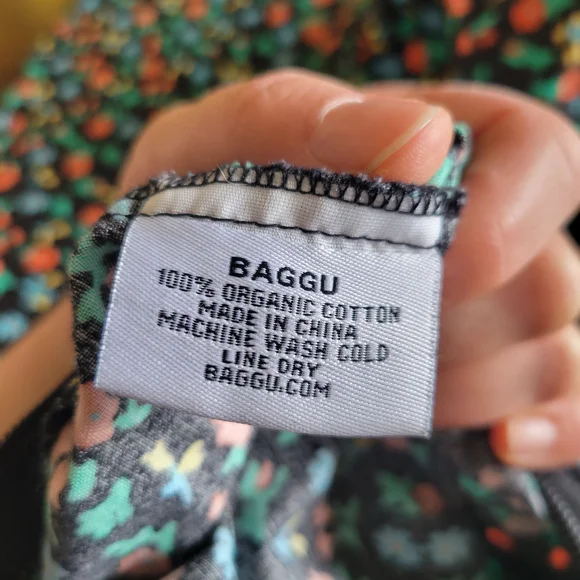 BAGGU Packable Sun Hat in Black Calico Floral - Picture 4 of 4